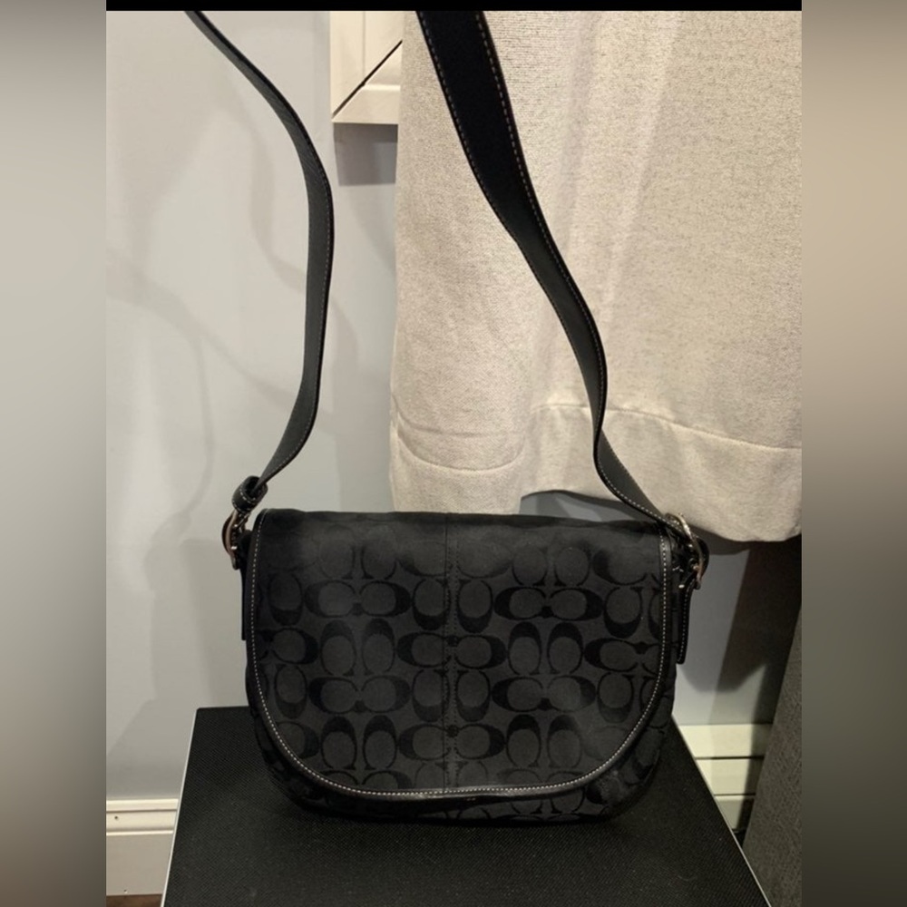 Coach Signature Convertible Shoulder Bag 6842